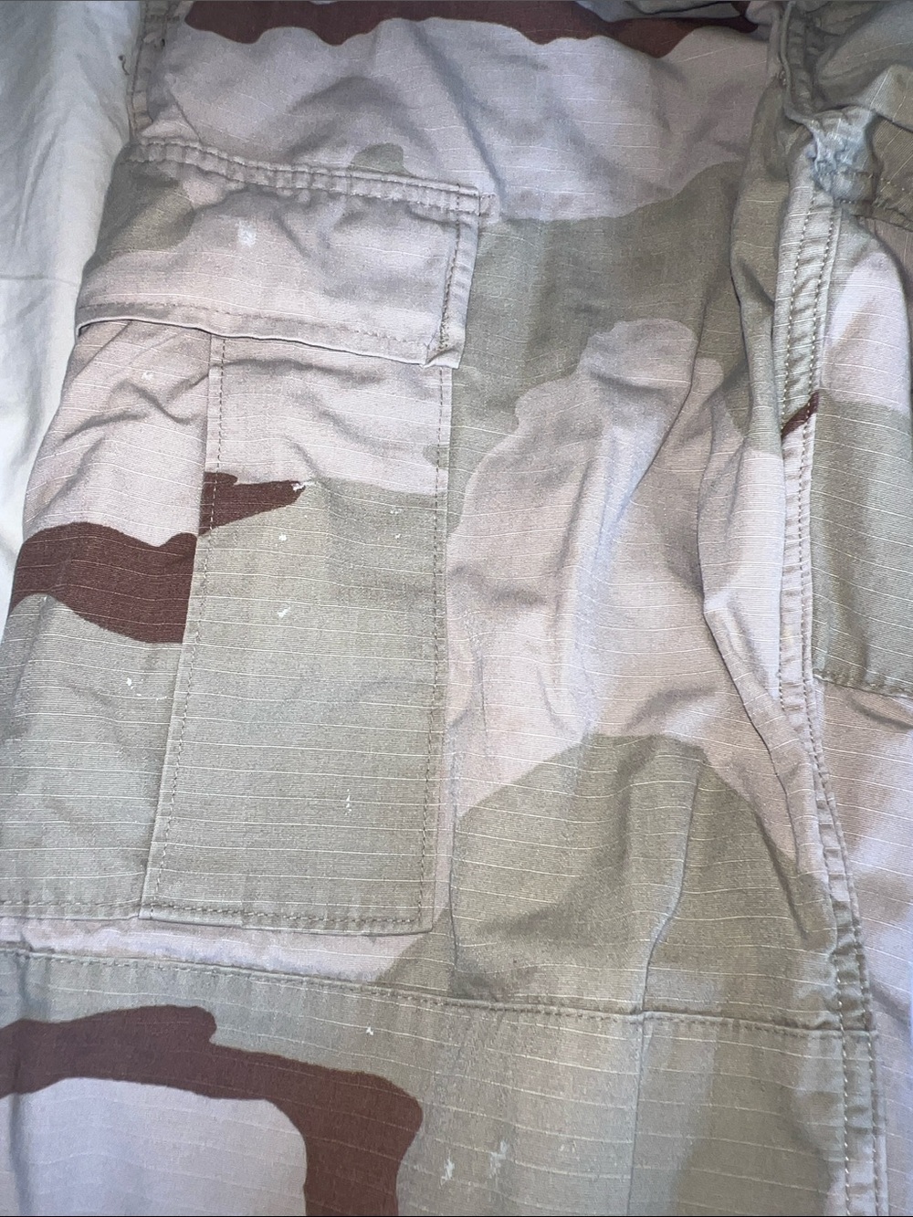 Urban Outfitters Camo Cargo Pants in Tan and Brown - Picture 3 of 5